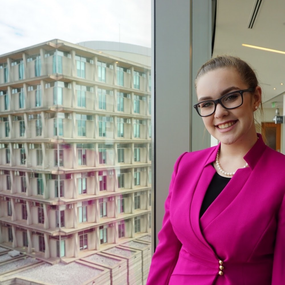 Meet your Posher, Caitlyn